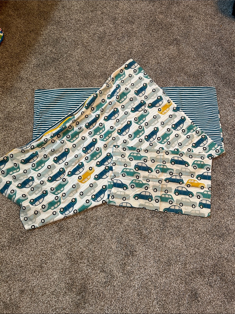 IKEA toddler bed duvet cover and pillow sham
